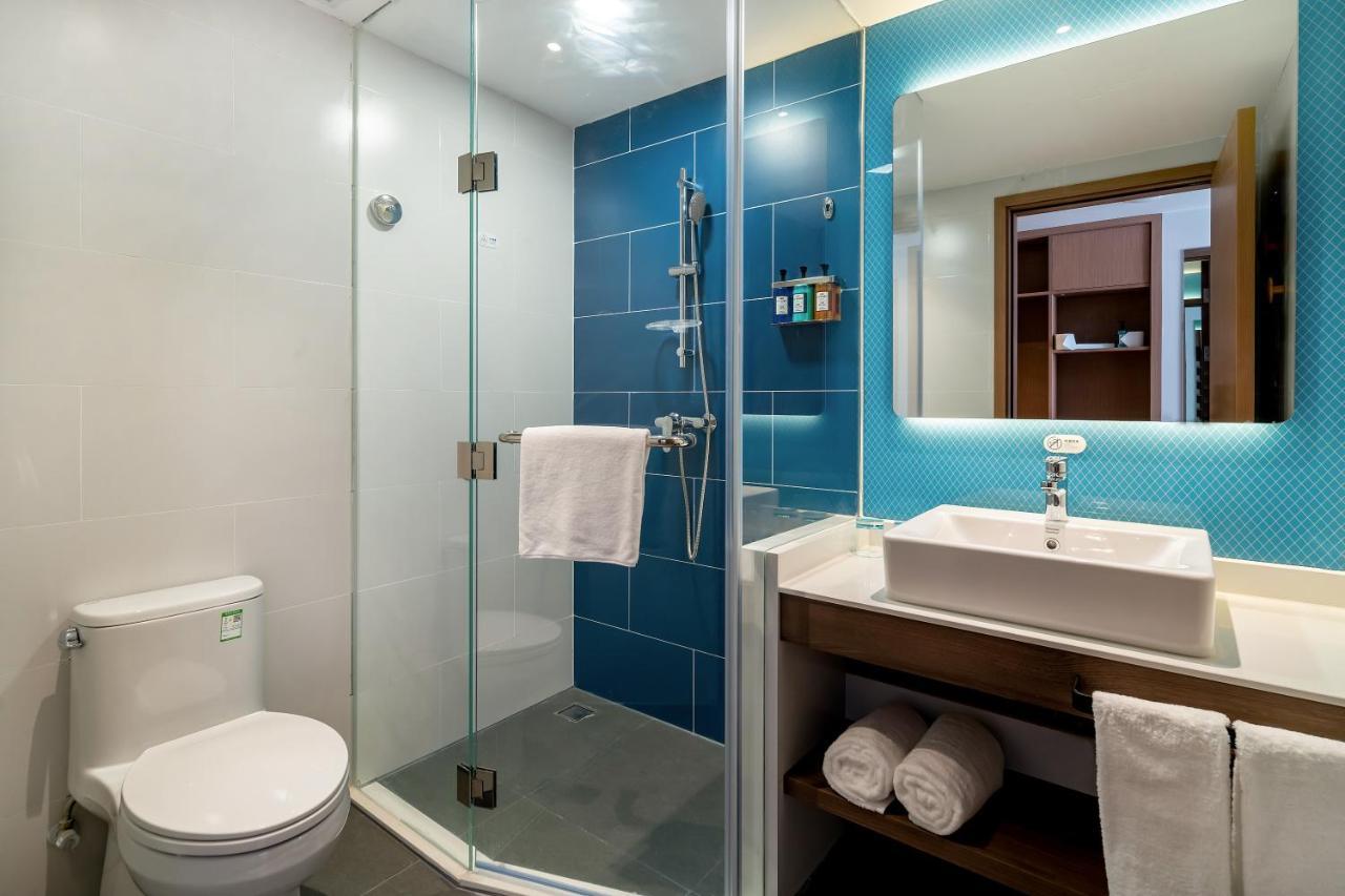 Holiday Inn Express Jinan Jingshi Road, An Ihg Hotel Екстер'єр фото