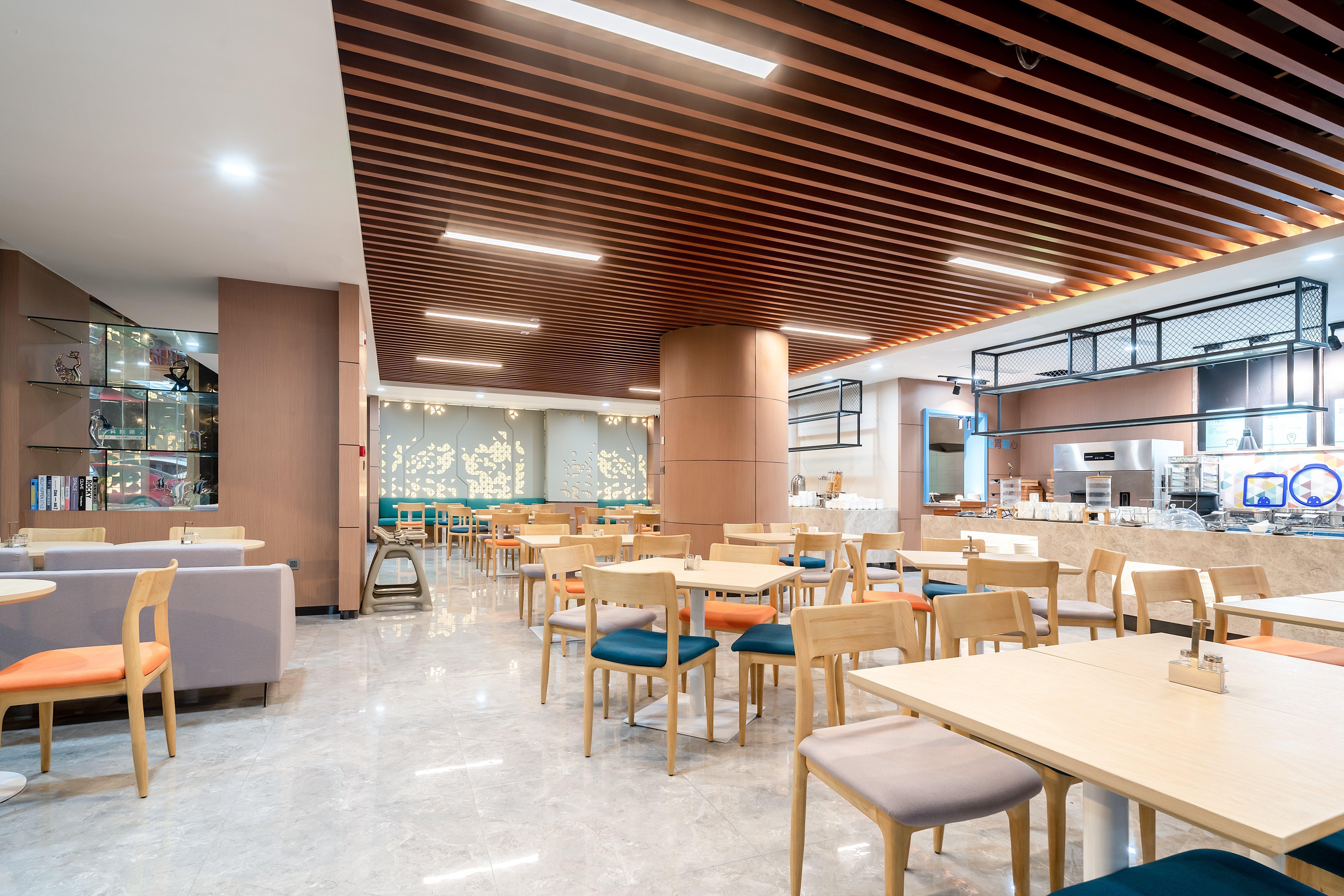Holiday Inn Express Jinan Jingshi Road, An Ihg Hotel Екстер'єр фото