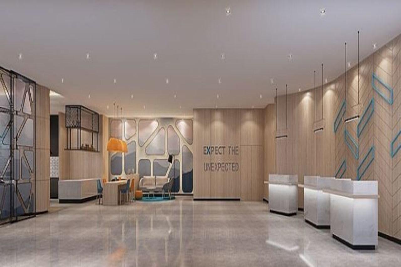 Holiday Inn Express Jinan Jingshi Road, An Ihg Hotel Екстер'єр фото